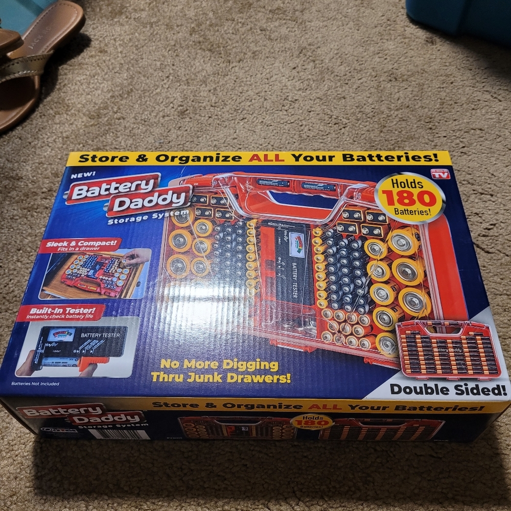 NWT! Battery Daddy Storage System